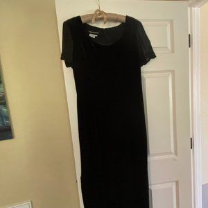Donna Morgan Black Velvet Dress